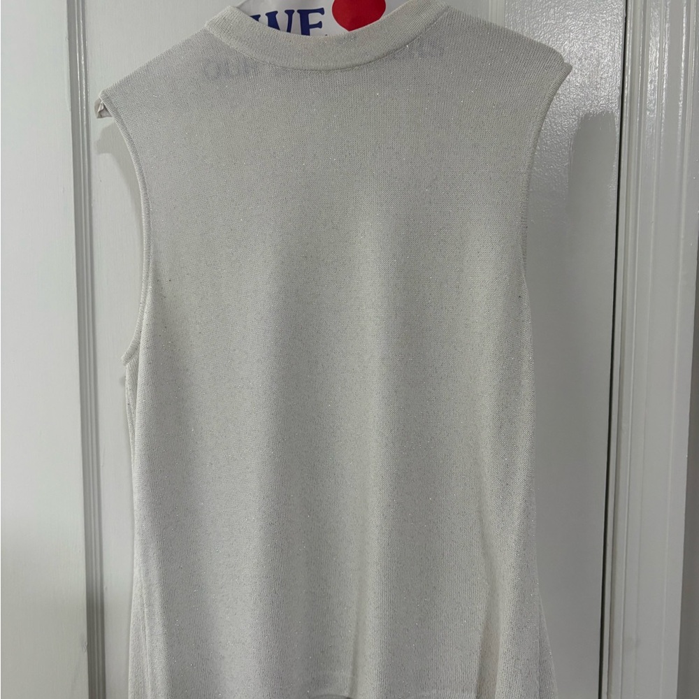 St. John White Sleeveless Tank Top